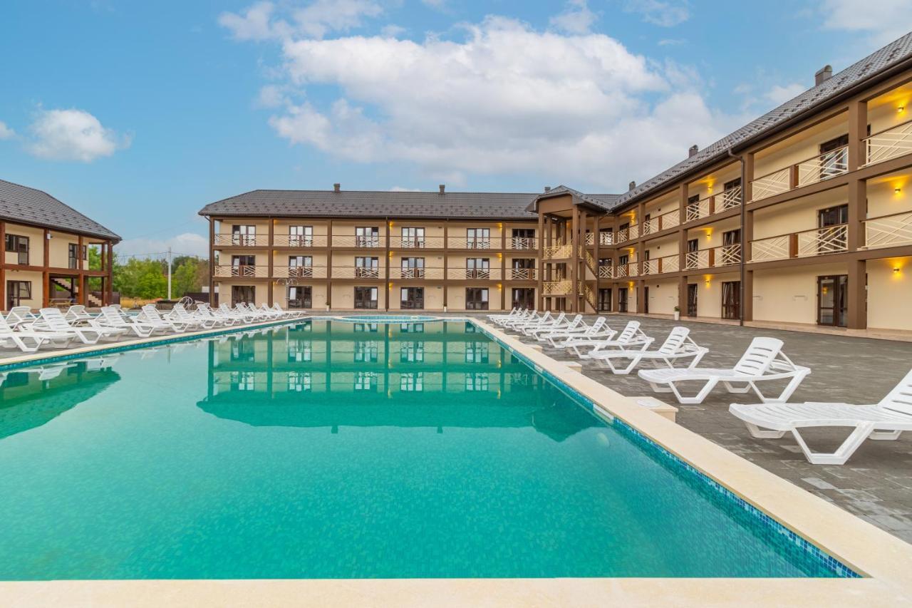 Nikoletta Hotel Aknaszlatina Kültér fotó