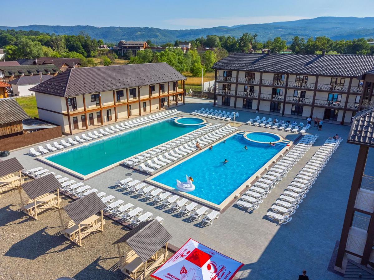 Nikoletta Hotel Aknaszlatina Kültér fotó