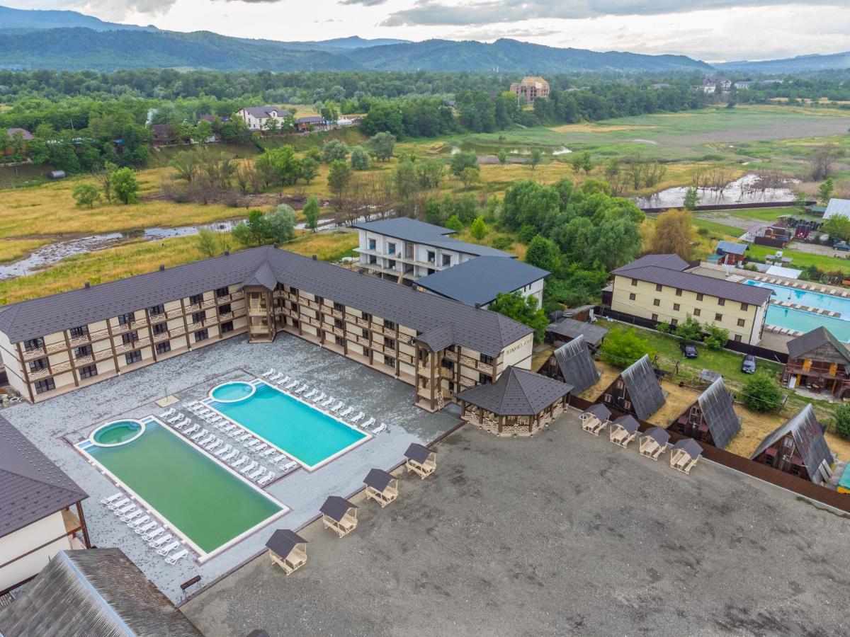Nikoletta Hotel Aknaszlatina Kültér fotó