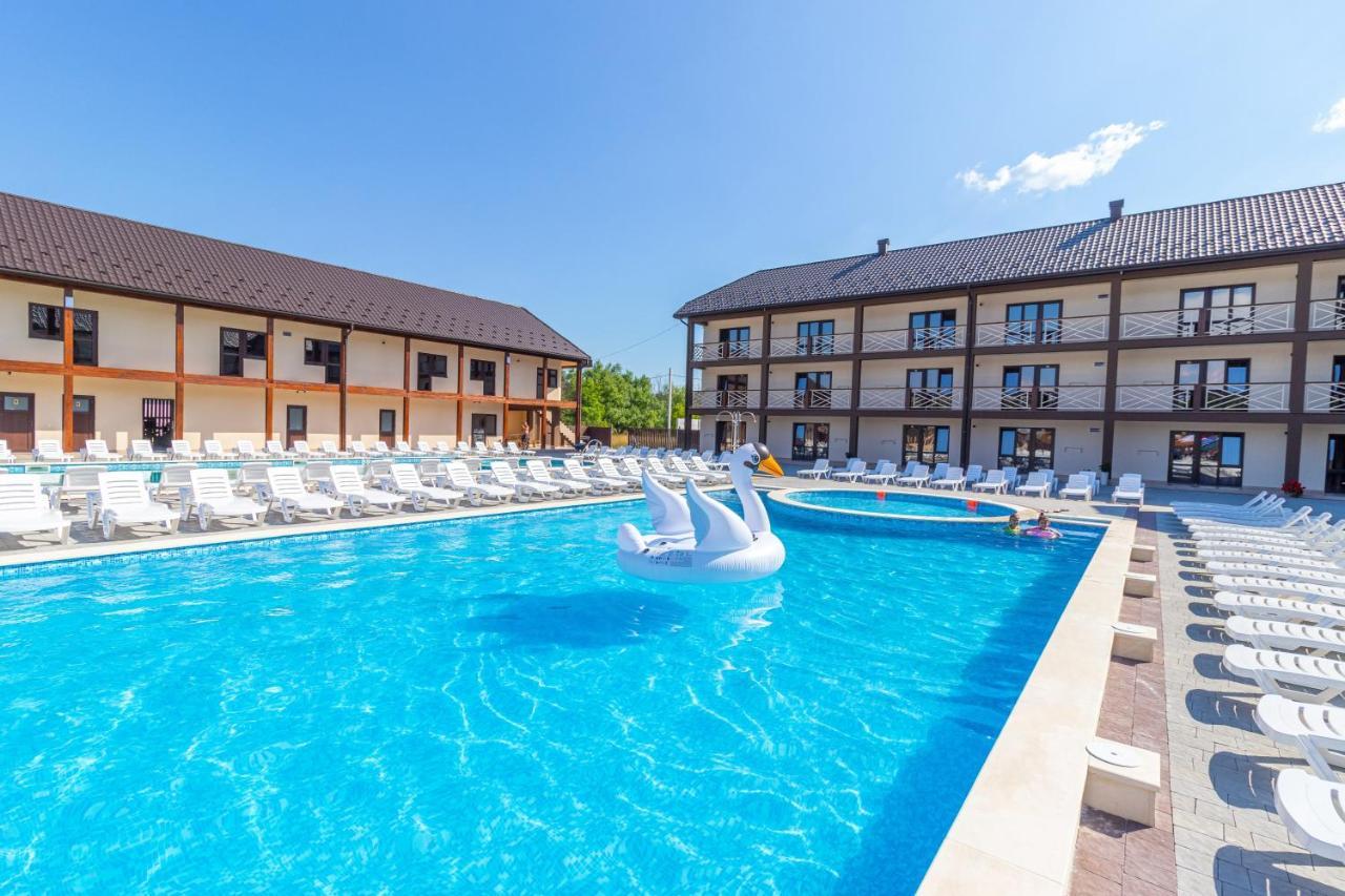 Nikoletta Hotel Aknaszlatina Kültér fotó